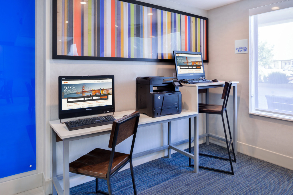 Holiday Inn Express & Suites Selma by IHG