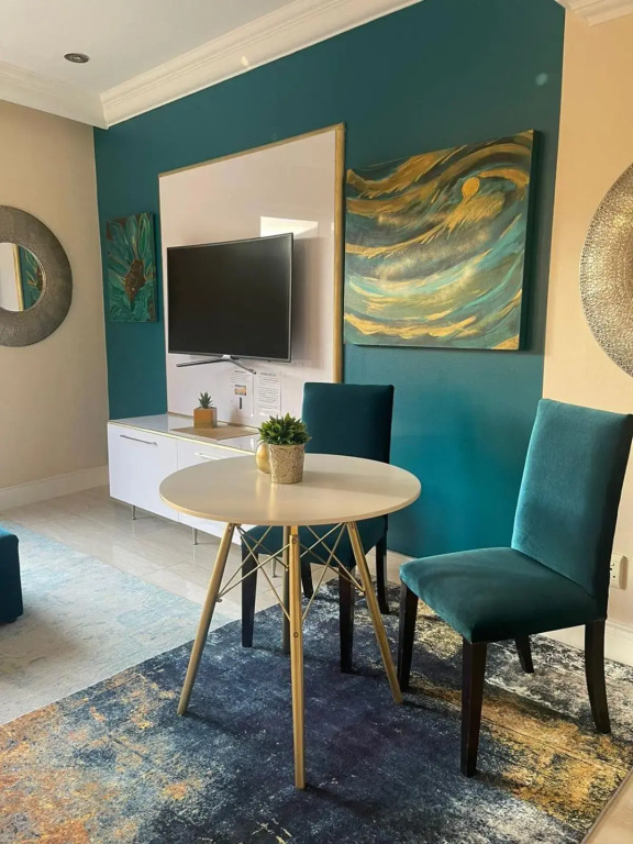 Luxury Villa in V&A Waterfront