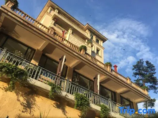 Miss Dong Manor Homestay