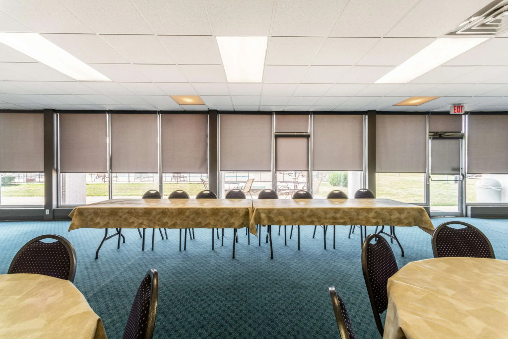Quality Inn & Suites Vandalia near I-70 and Hwy 51