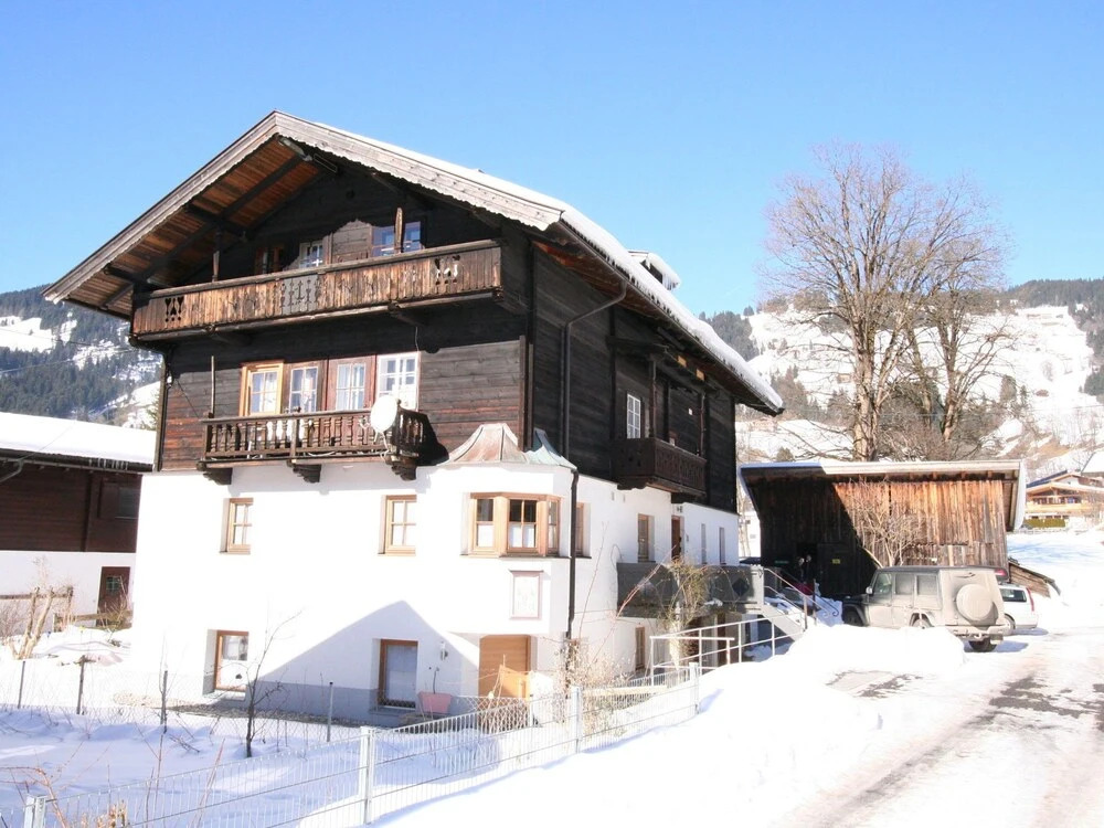 Alluring Chalet With Garden, Balcony, Ski Storage, BBQ