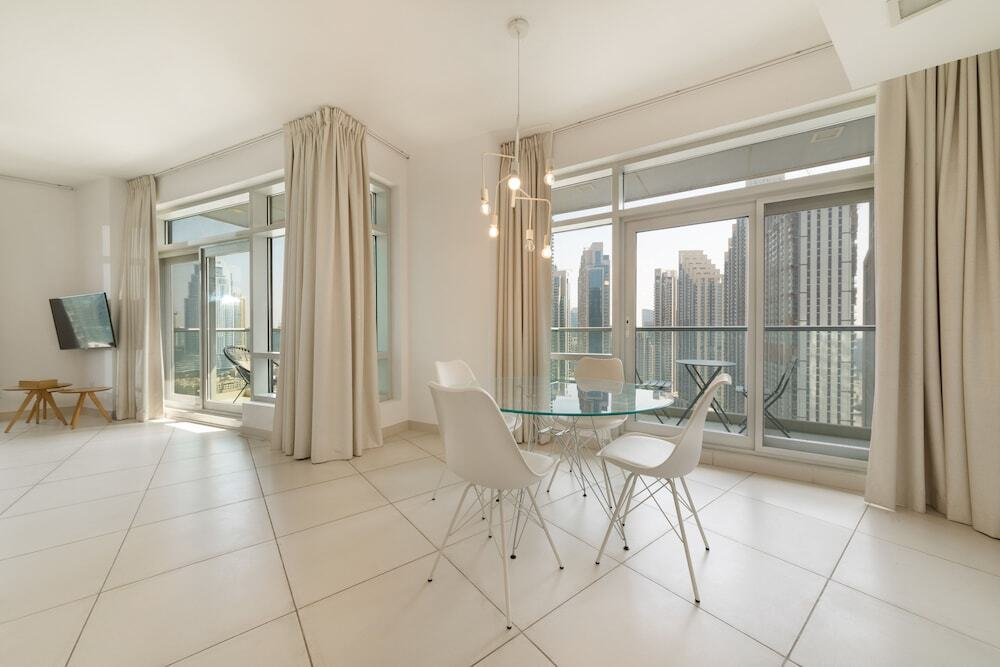 Superb apartment walking distance to Burj Khalifa