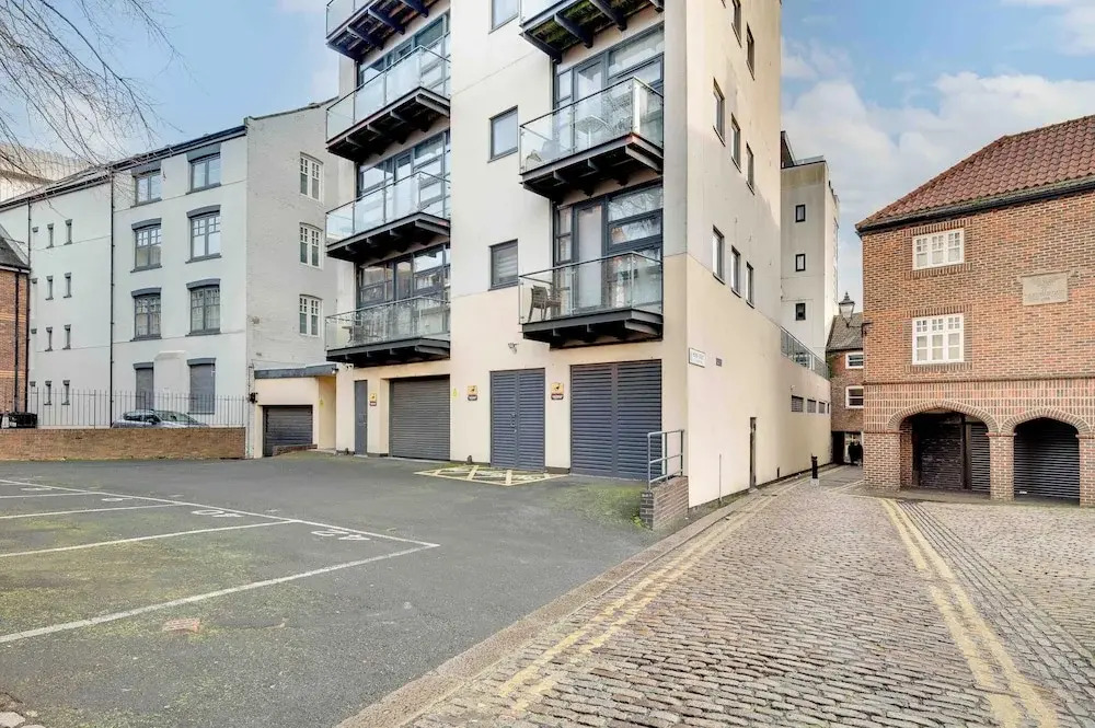 Laing Apartments