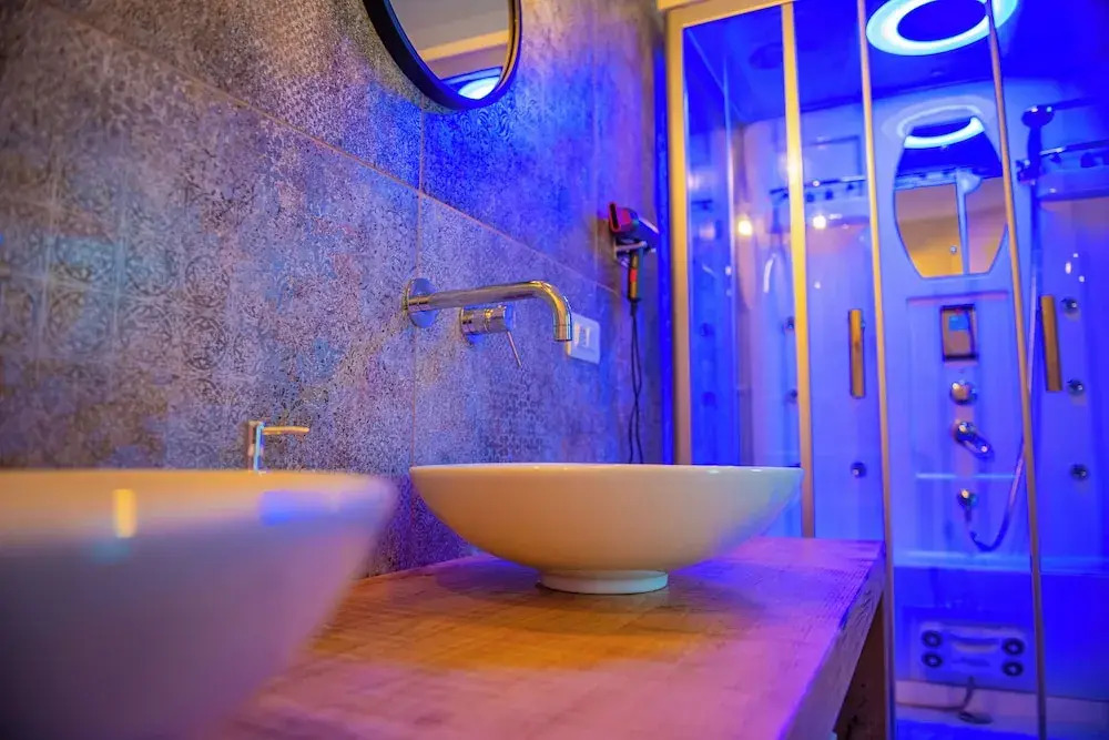 ARTEMIDE "Corte Segreta" B&B SUITE SPA