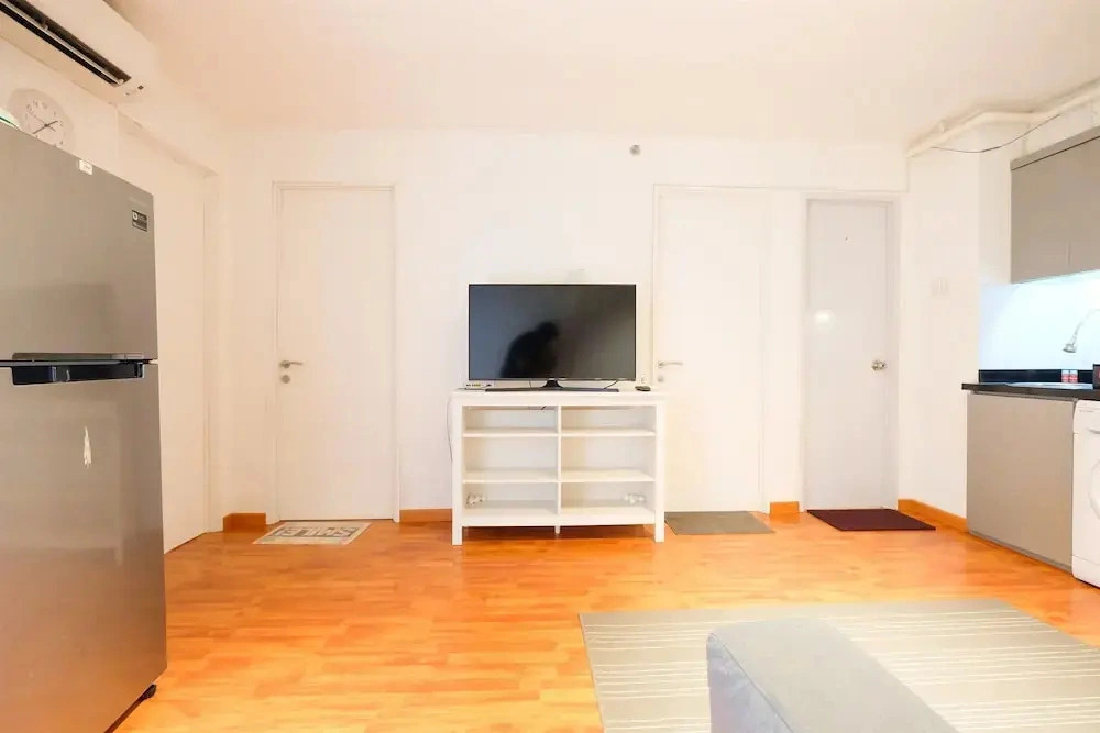 Spacious Bassura City Apartment