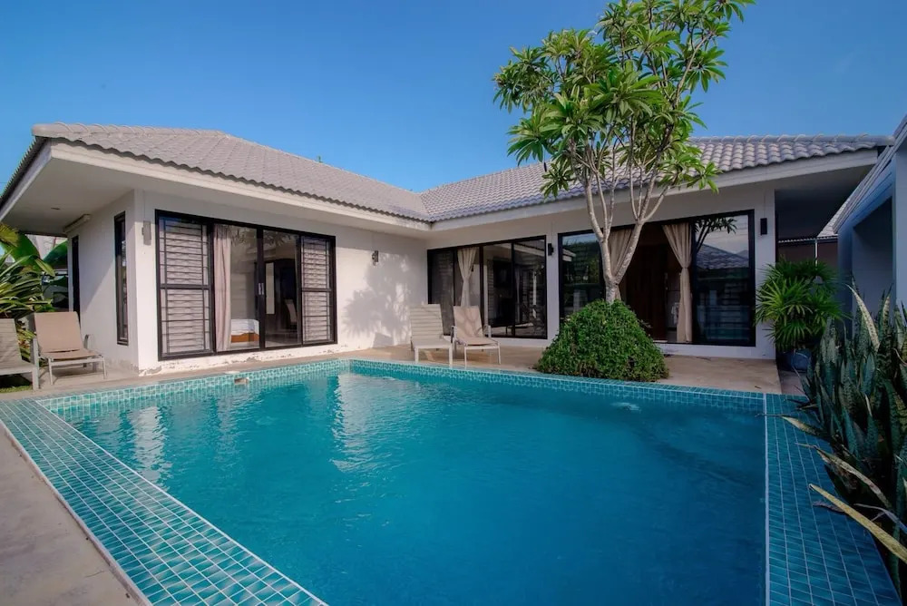 Great Green B Pool Villa