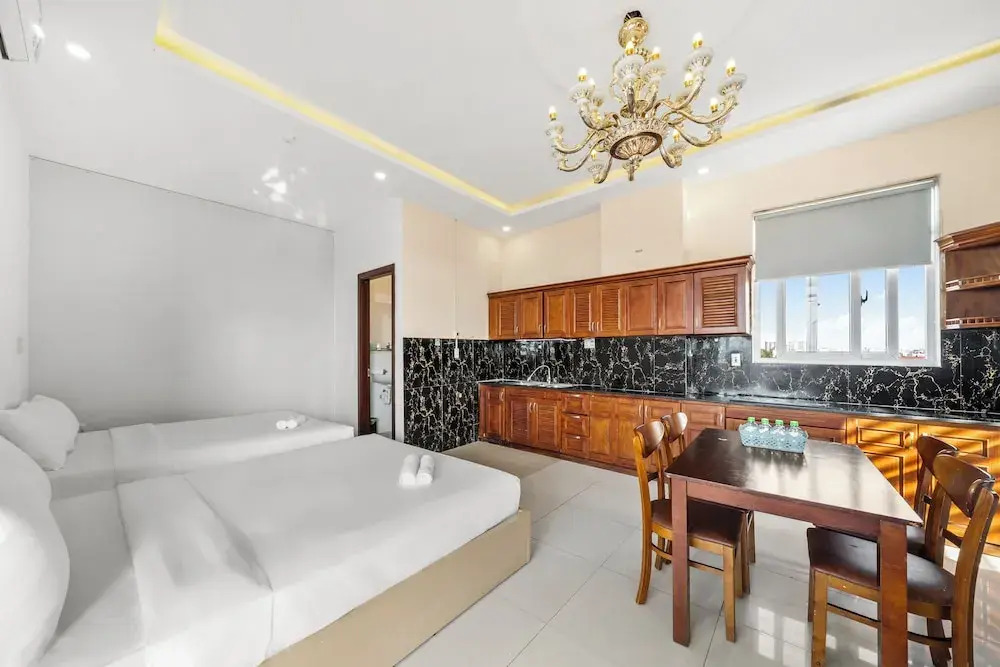 Kis Hotel & Apartment