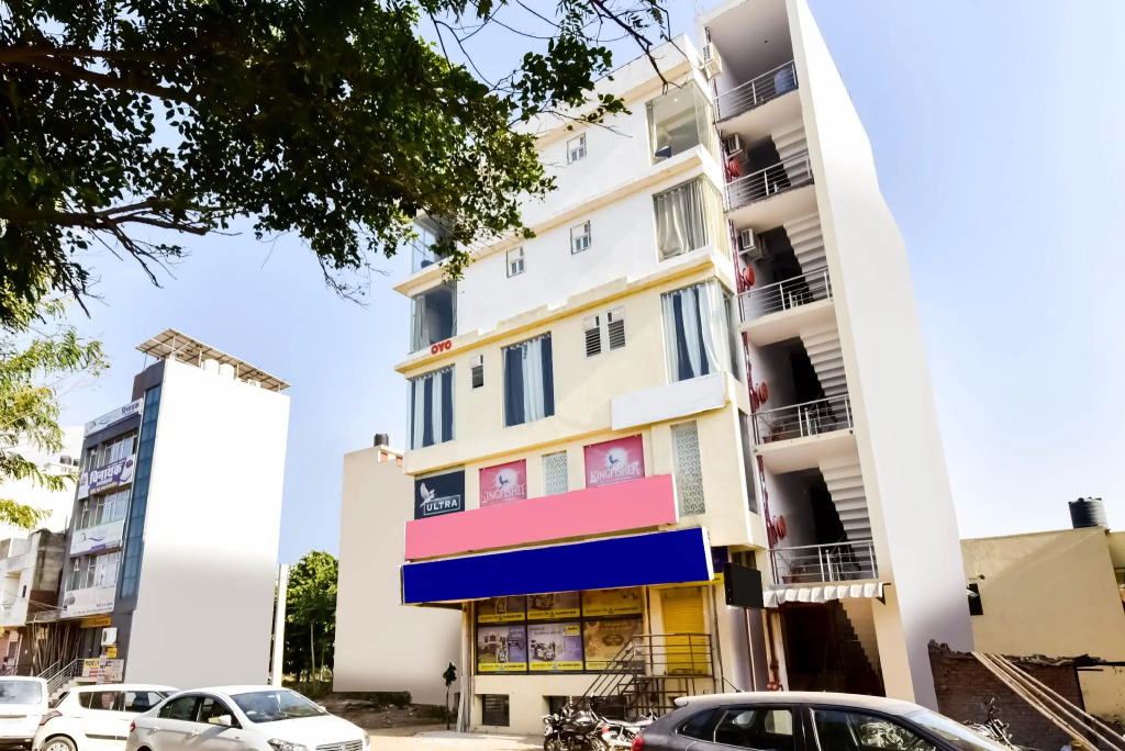 OYO 78845 Hotel Skyview