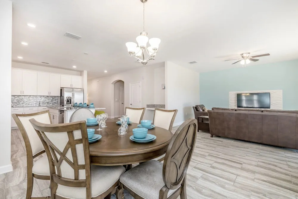 1614 Moon Valley Drive