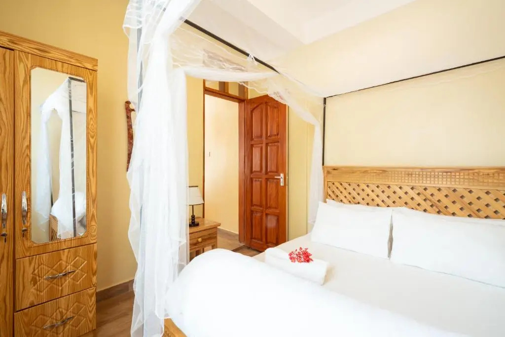 Rayan Apartments & Safaris