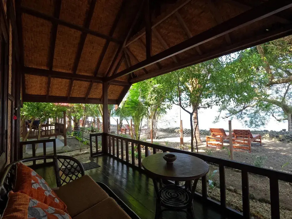 Maryan Moyo Bungalows & Resto
