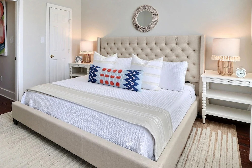 Gallery Stays - Spartina