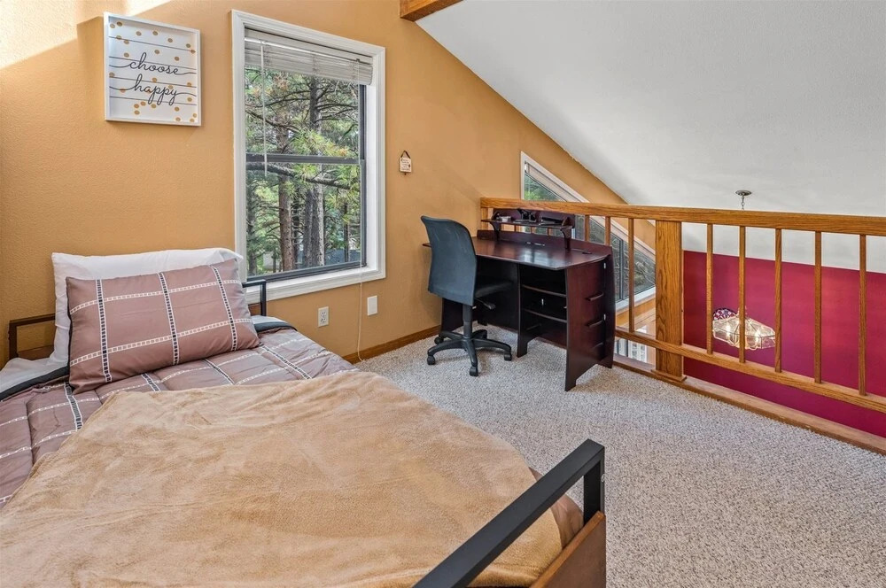 Inn-joy Lodge