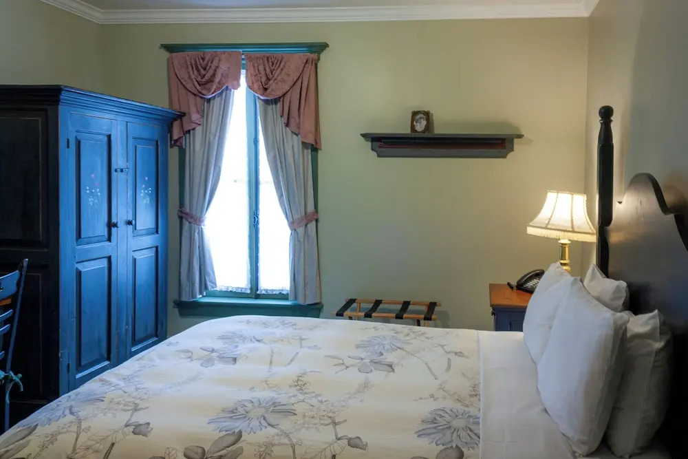 Auberge Lakeview Inn