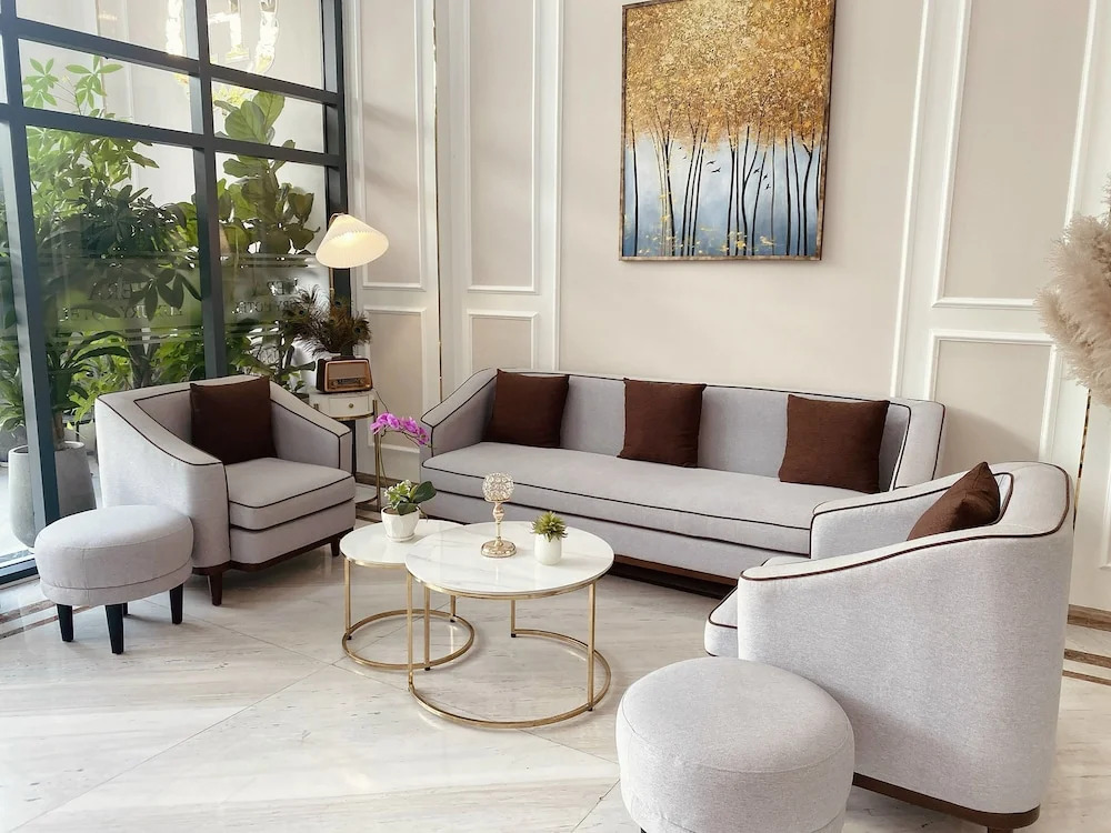Hera Luxury Hotel