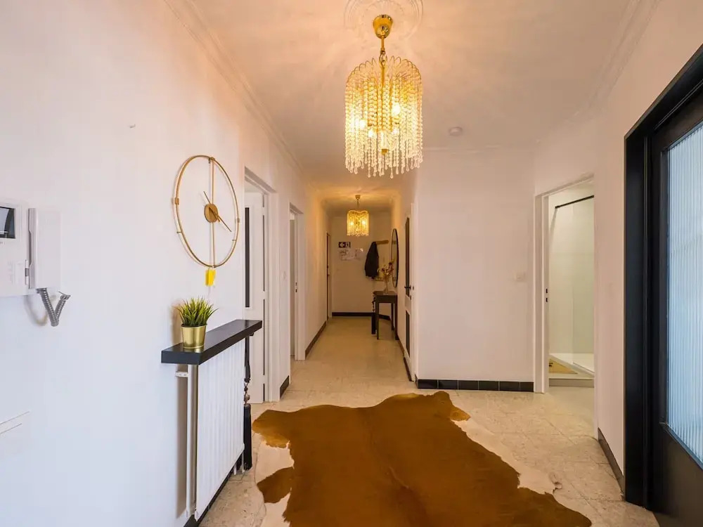 Apartment With 3 Bedrooms Near the sea