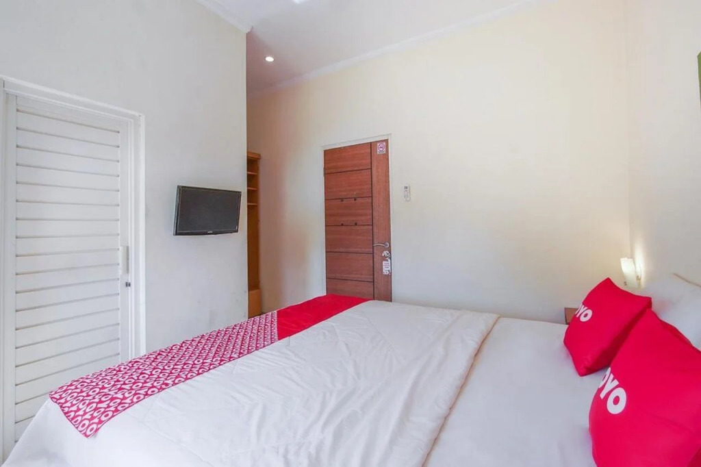 Sans Hotel FiFFa Pisang Kipas Malang