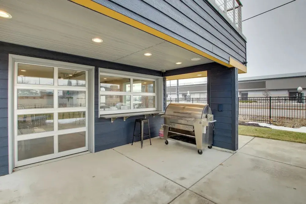 Green Bay Getaway Near Lambeau Field & Resch