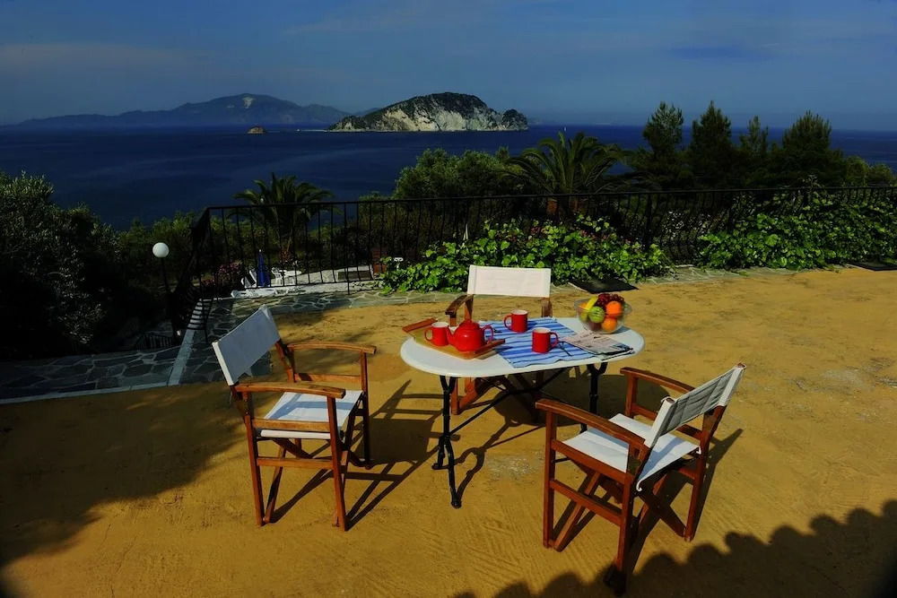 Villa Flisvos