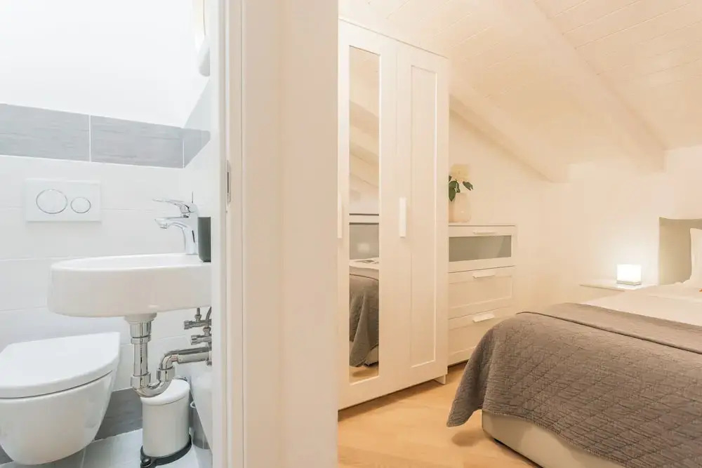Casa Dani Como Center Parking by Rent All Como