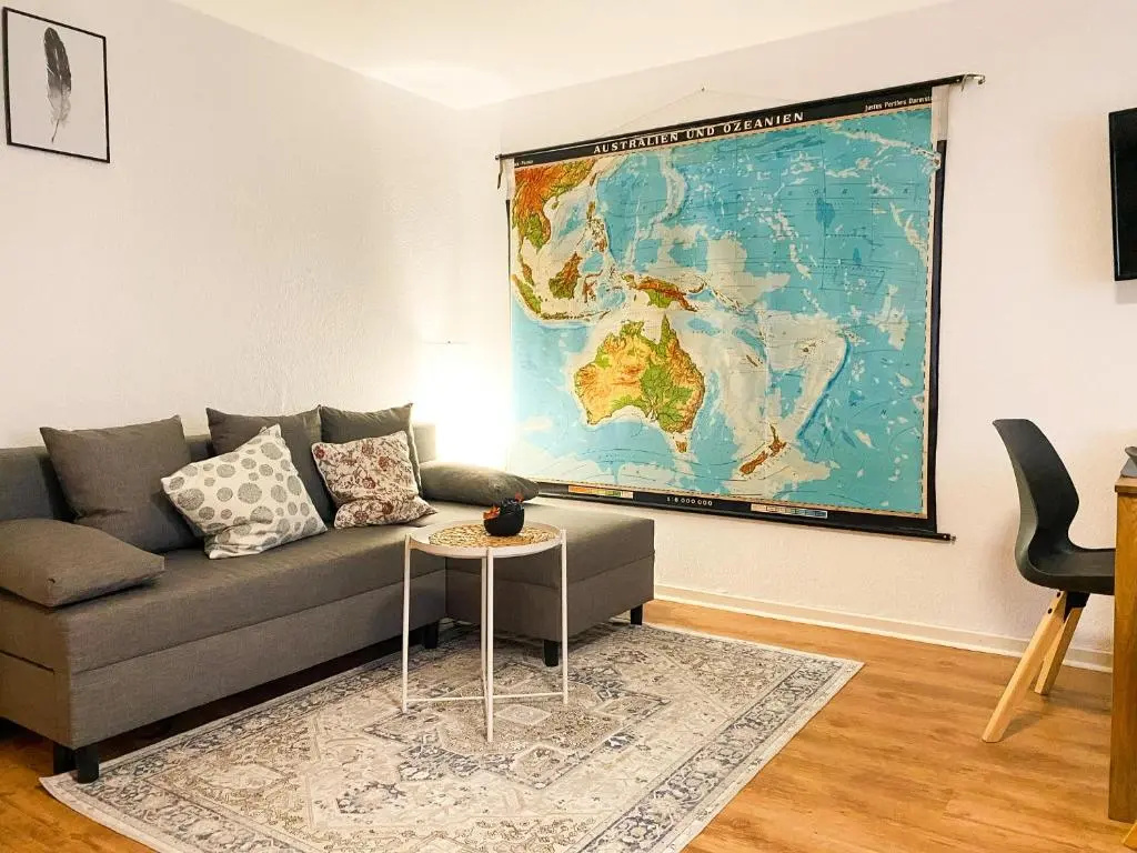 modern Room with Netflix in Porta Westfalica