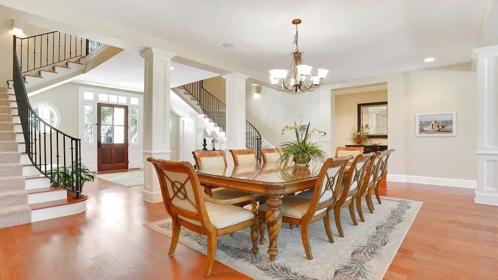 1a Sea Lane 6 Bedroom Home
