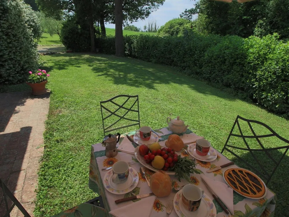 Cosy Farmhouse in Proceno with Swimming Pool