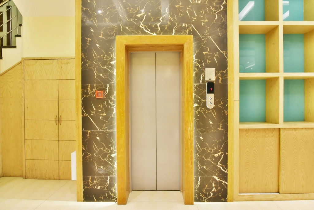 Hotel Amritsar International 2 min walk from Amritsar Bus Stand