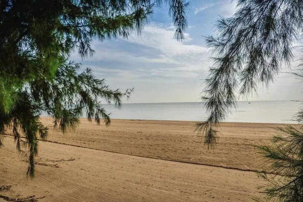 Sandy Beach Condo 15E