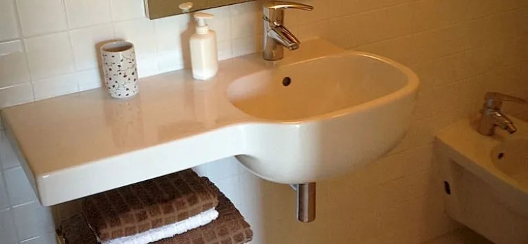 AltraVista Guest House