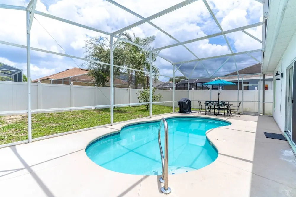 544 Fairways Lake