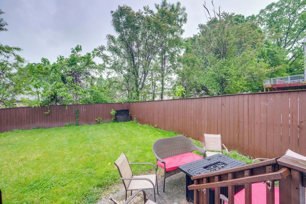 Washington DC Gem w/ Fenced Backyard