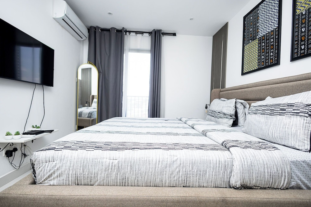 Peravi Suites at Loxwood