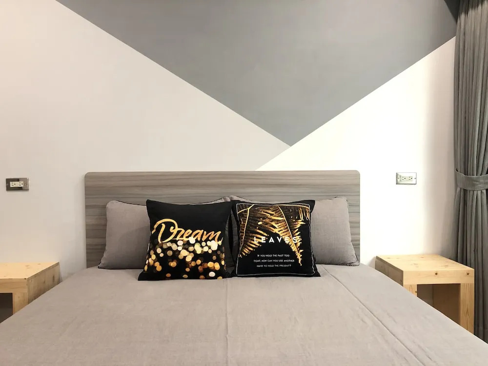 Burrhus B&B