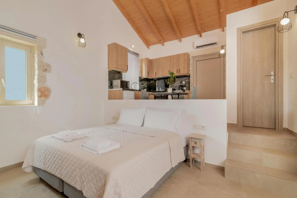 Spartia Suites - Brand New Seaview Suites