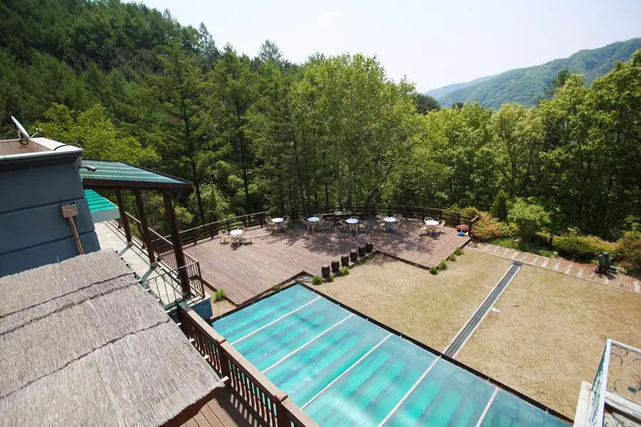 Gapyeong Edensia Byuljang Pension