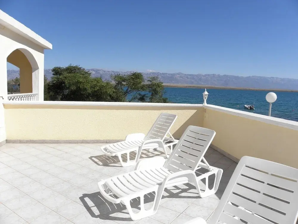 Stjepan- 10 m From Beach - A2 Prizemlje Lijevo