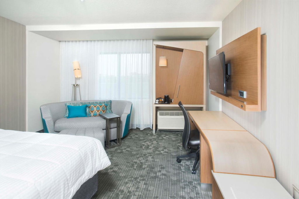 Courtyard by Marriott Redwood City