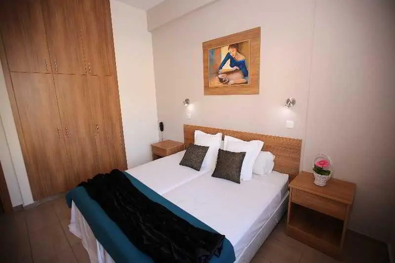Lucky Hotel Apartments