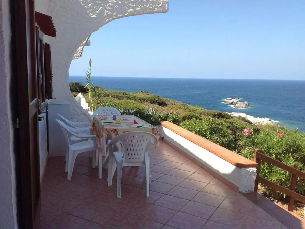 Villaggio polifemo 38 Località Cala Sapone P7167