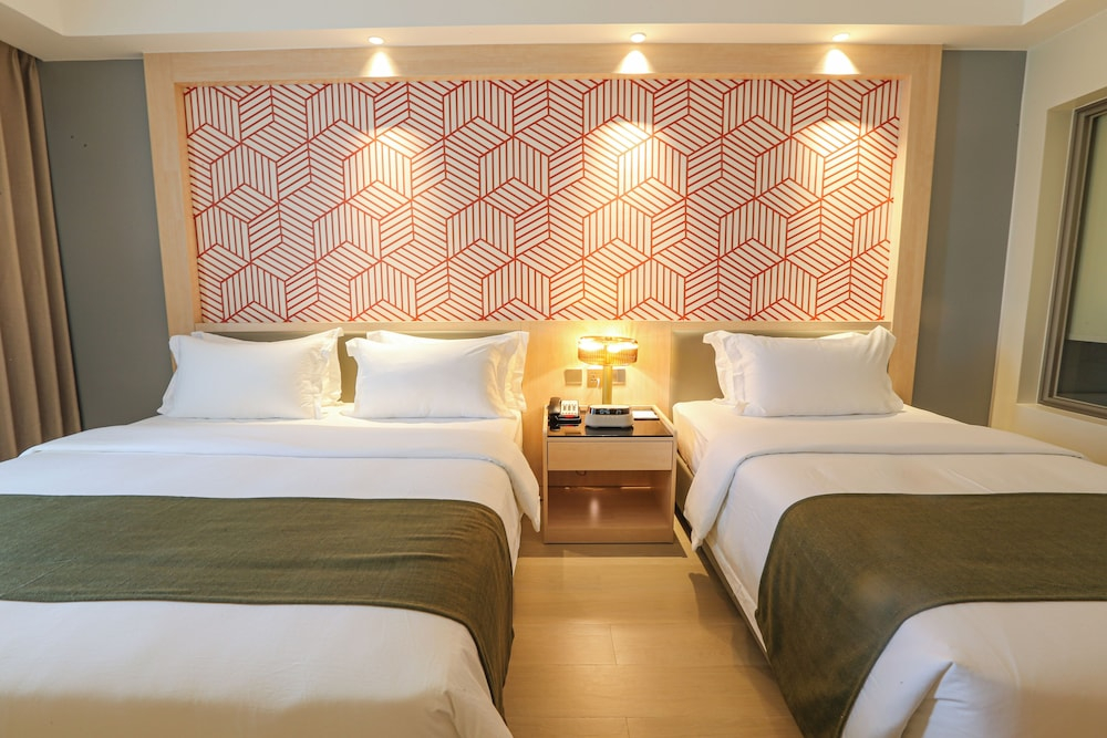 Luxu Hotel and Resort