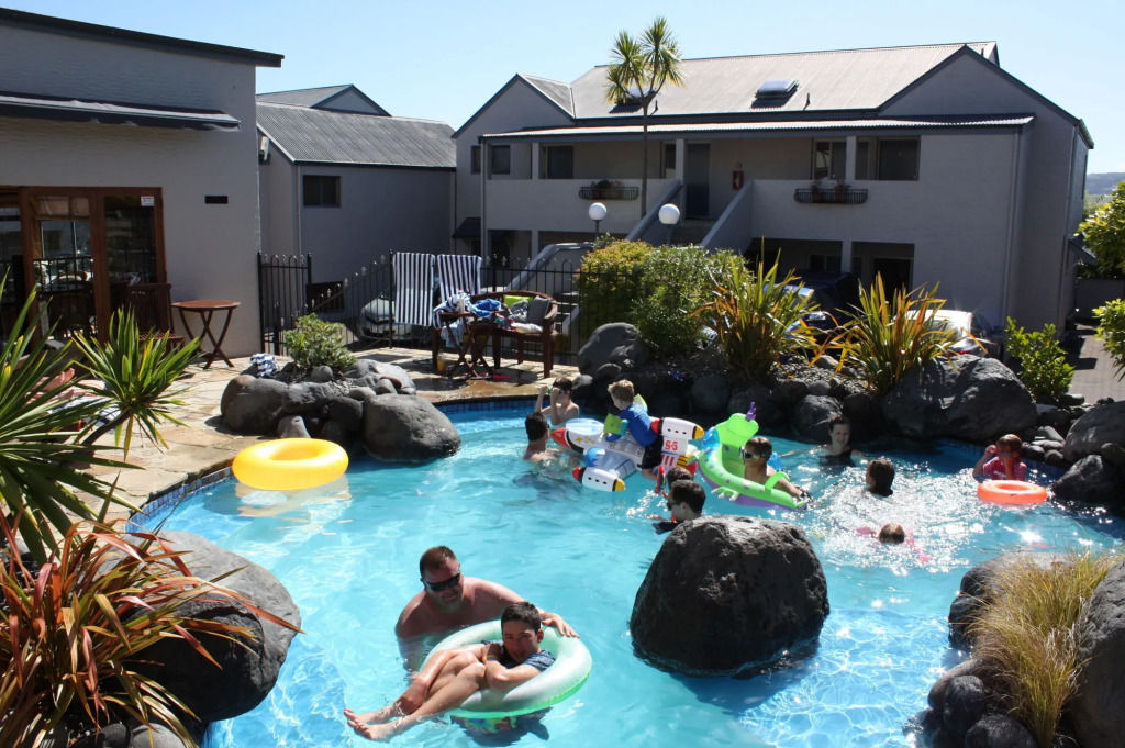 Baycrest Lodge