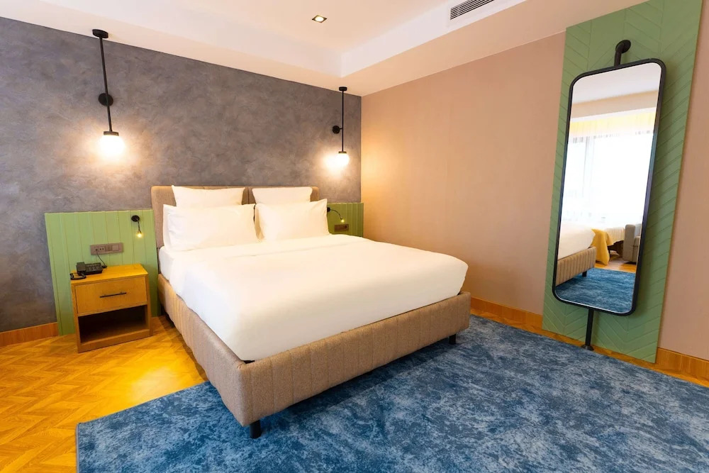 Q Style Hotel