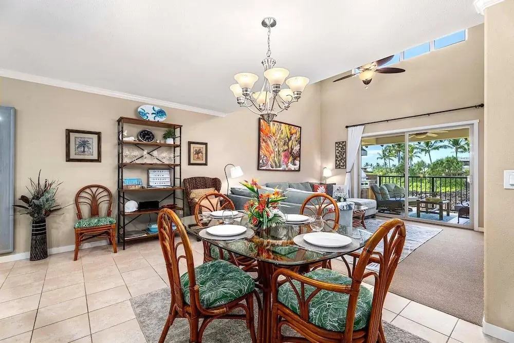 Ocean & Mountain Views - 2BR With Loft, 4 Beds - Relax in Luxury - Vrkcv