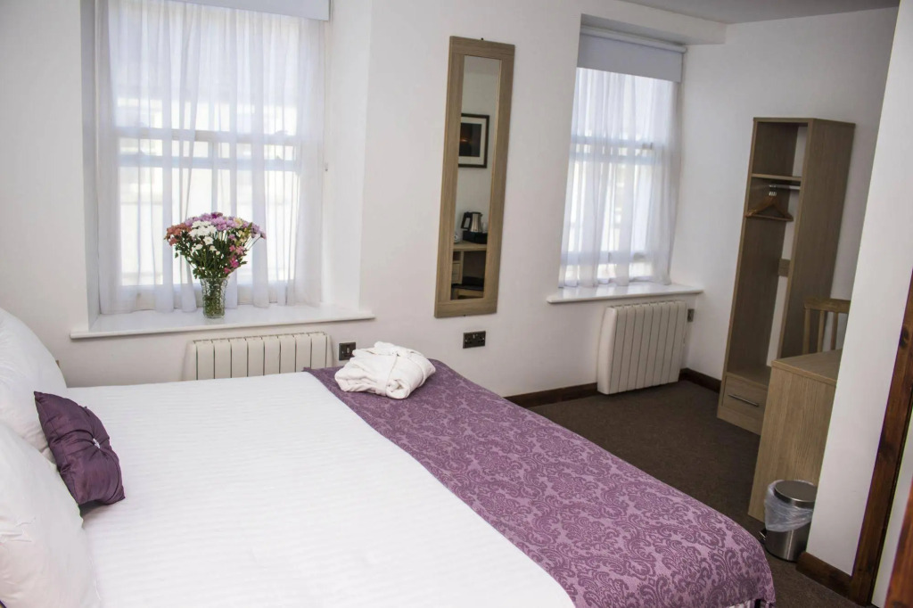 The Rostrevor Inn