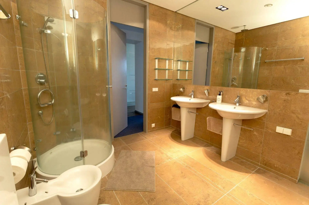 Vilnius Apartments & Suites - Gedimino avenue