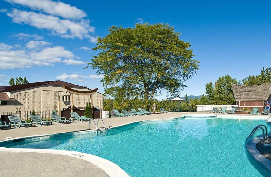 Tiki Resort - Lake George