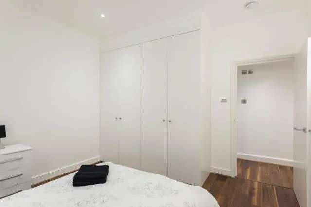 Fleet Street Apartment 2