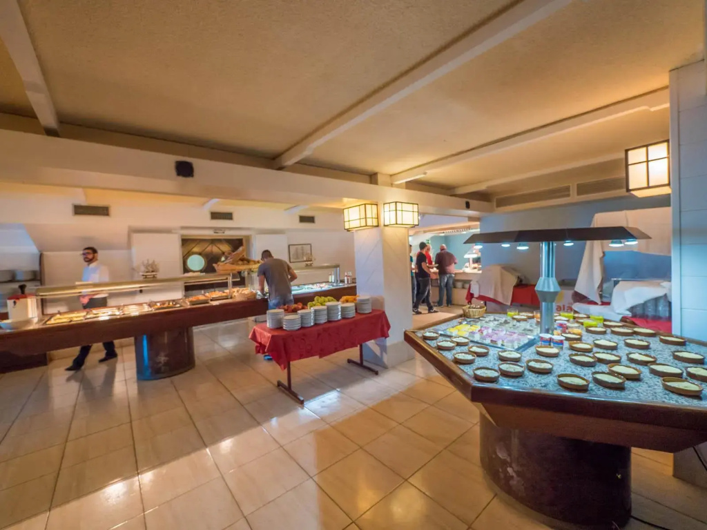 Hotel Golden Sand
