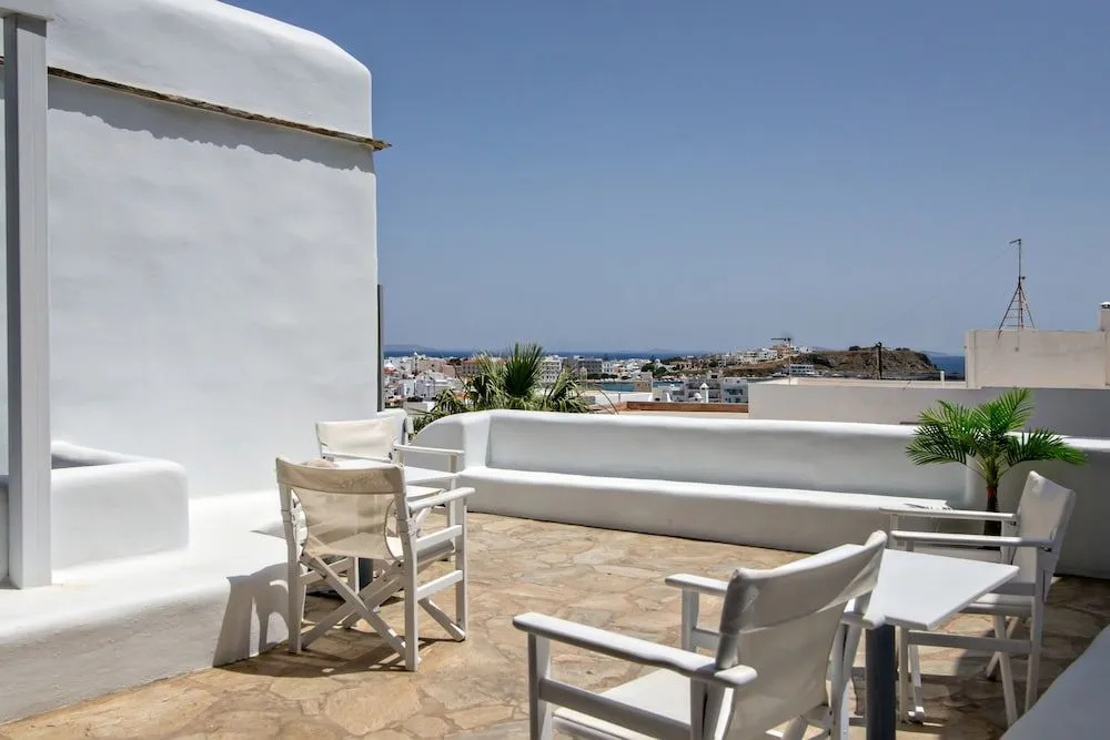Onar Hotel & Suites